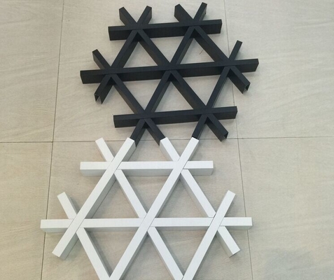 ফায়ারপ্রুফ 100x100mm অ্যালুমিনিয়াম গ্রিড সিলিং 0.4mm বেধ